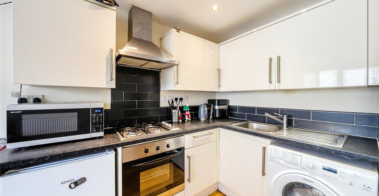 2 bedroom property for sale in Sydenham | Robinson Jackson