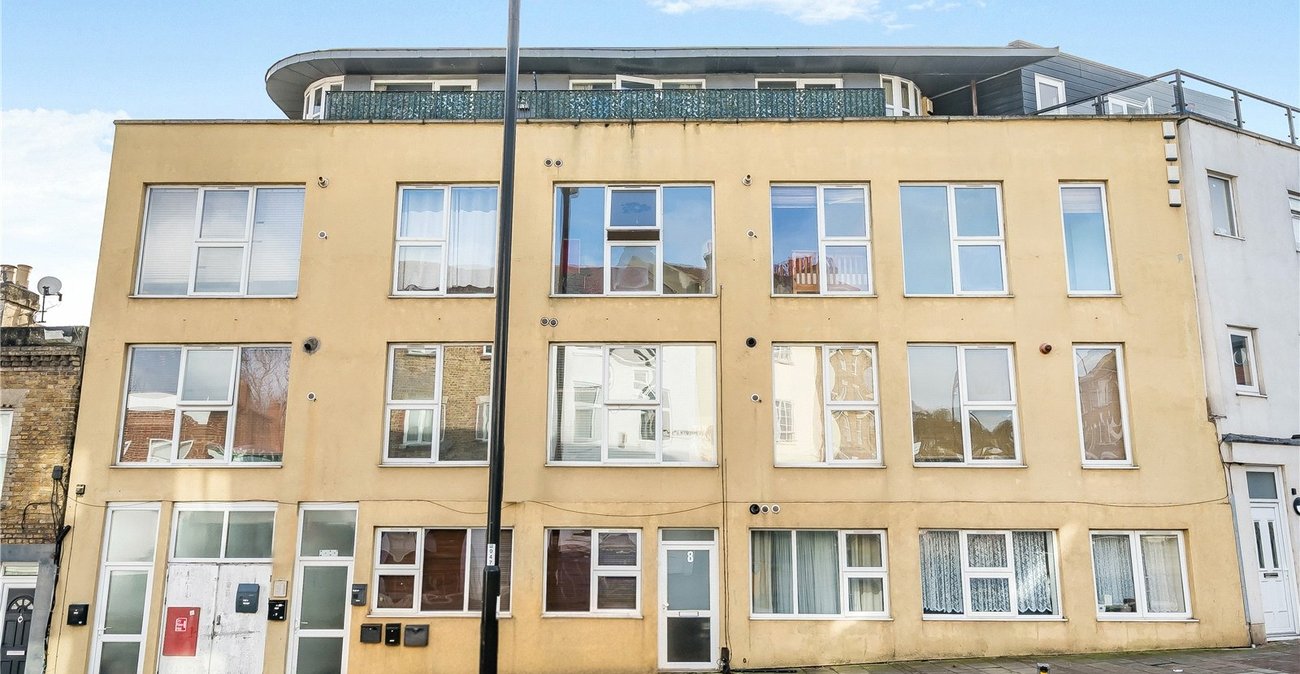 2 bedroom property for sale in Sydenham | Robinson Jackson