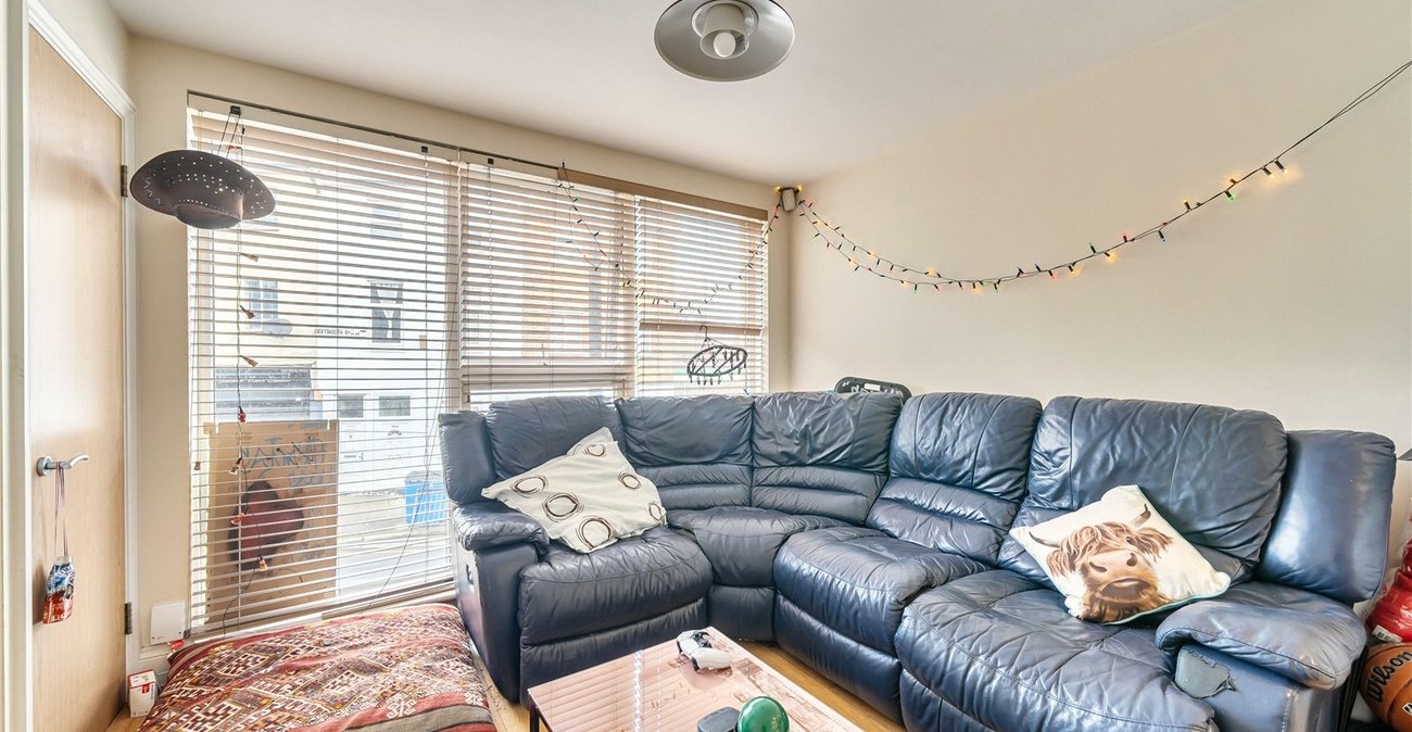 2 bedroom property for sale in Sydenham | Robinson Jackson