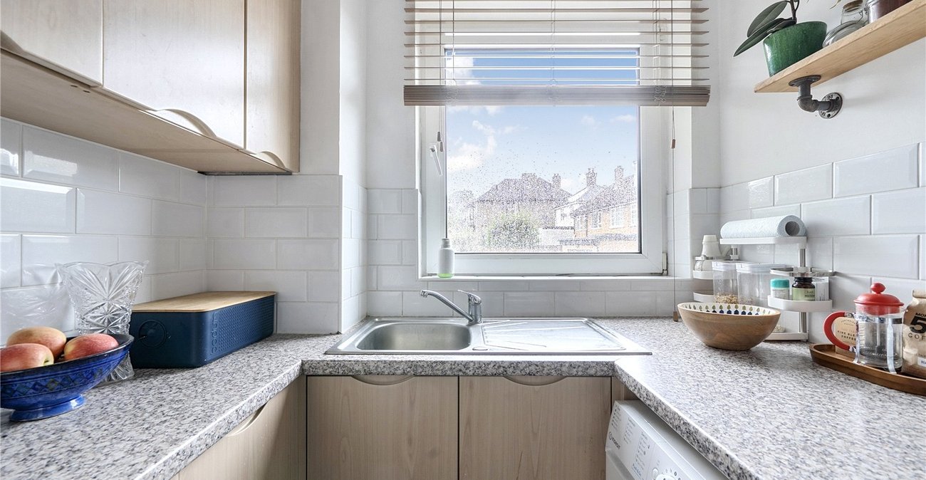 2 bedroom property for sale in Sydenham | Robinson Jackson