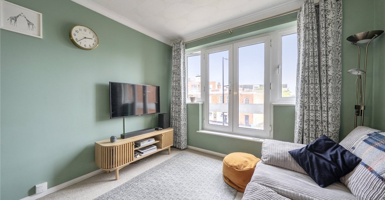 2 bedroom property for sale in Sydenham | Robinson Jackson