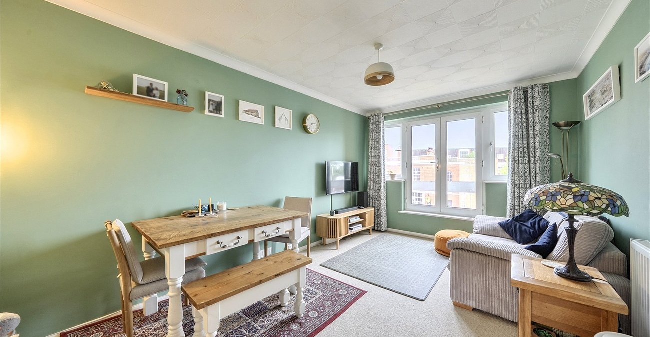 2 bedroom property for sale in Sydenham | Robinson Jackson