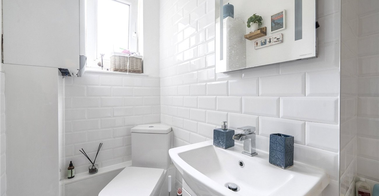 2 bedroom property for sale in Sydenham | Robinson Jackson