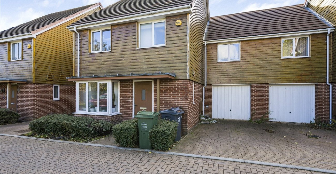 4 bedroom house for sale in Dartford | Robinson Jackson