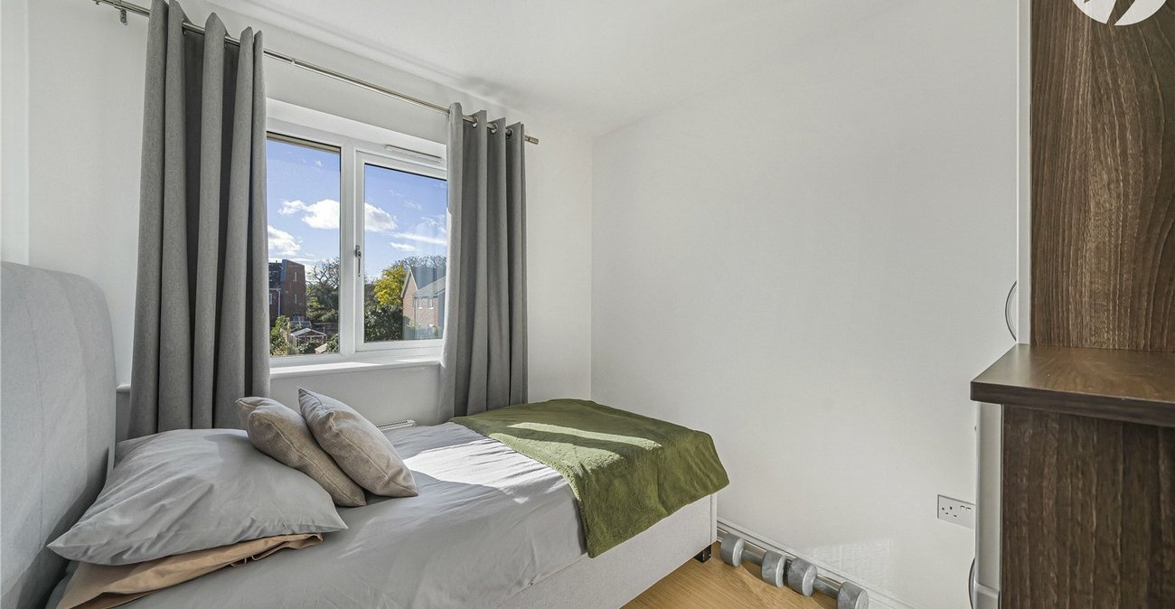 4 bedroom house for sale in Dartford | Robinson Jackson