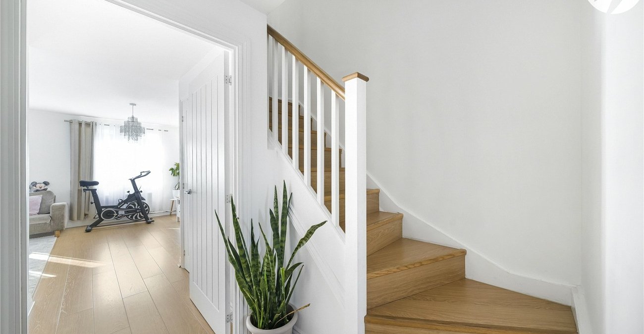 4 bedroom house for sale in Dartford | Robinson Jackson