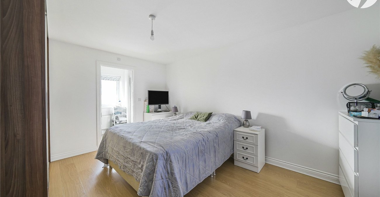 4 bedroom house for sale in Dartford | Robinson Jackson