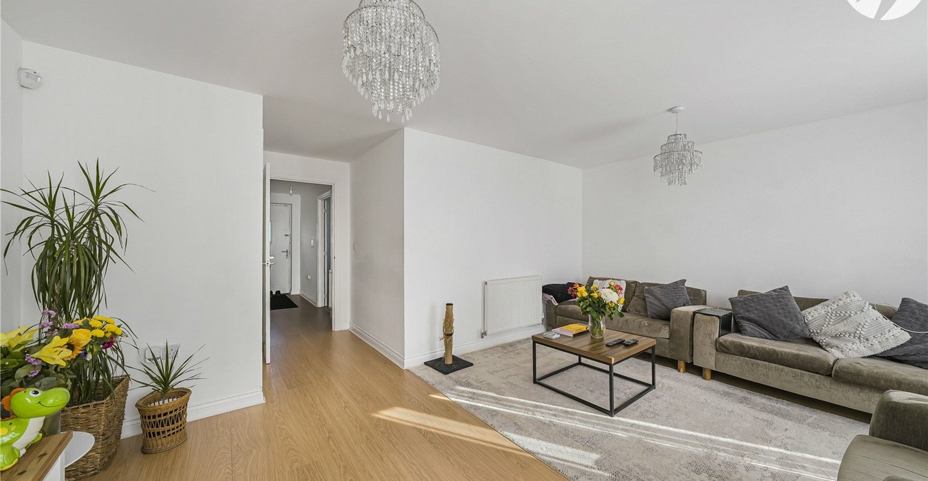 4 bedroom house for sale in Dartford | Robinson Jackson