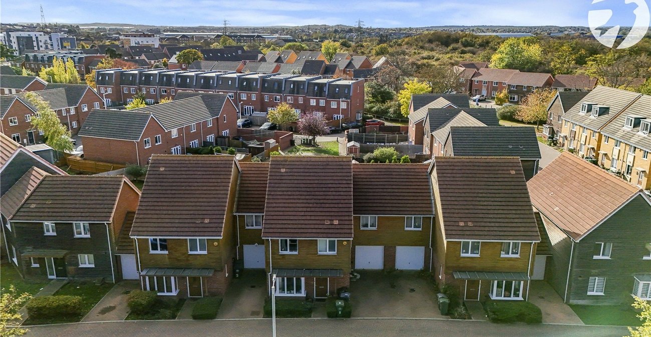 4 bedroom house for sale in Dartford | Robinson Jackson