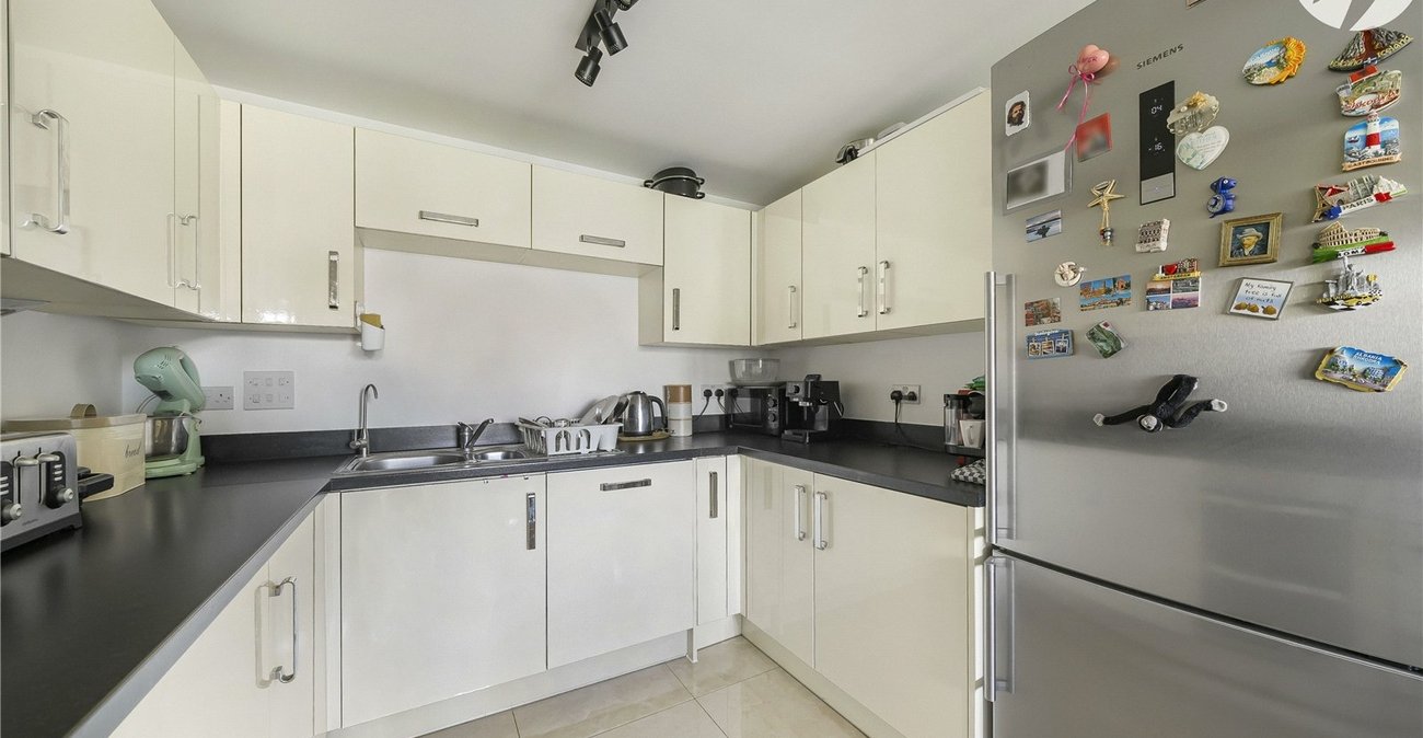 4 bedroom house for sale in Dartford | Robinson Jackson