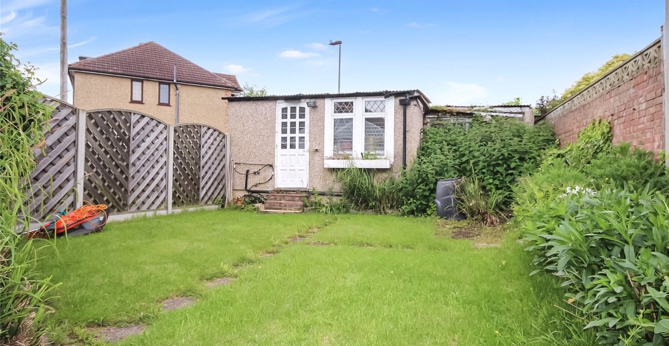 3 bedroom bungalow for sale in Welling | Robinson Jackson