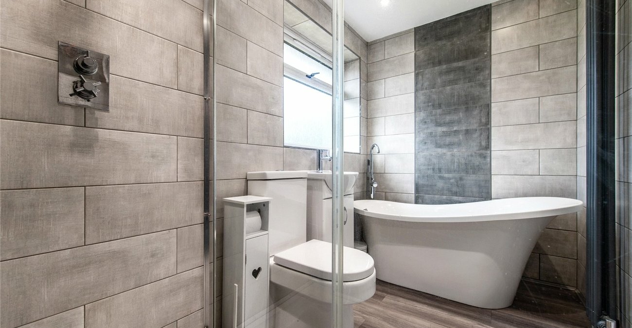 3 bedroom house for sale in Wainscott | Robinson Michael & Jackson