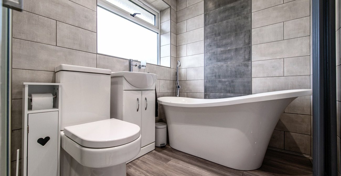 3 bedroom house for sale in Wainscott | Robinson Michael & Jackson