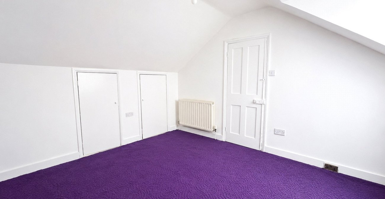 4 bedroom house for sale in London | Robinson Jackson
