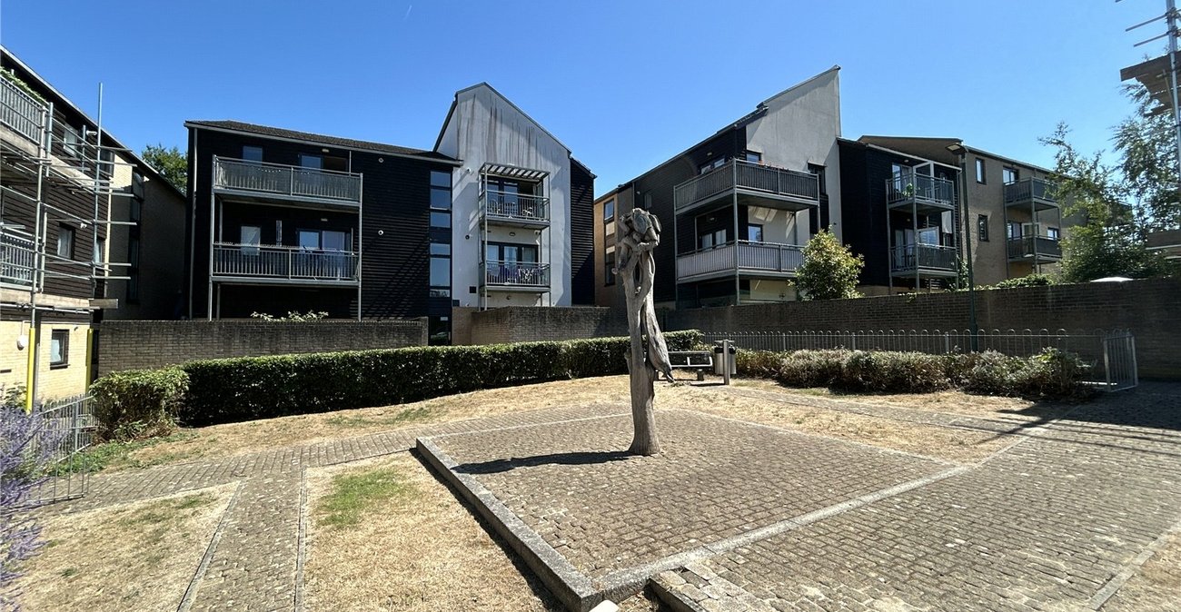 2 bedroom property for sale in Sidcup | Robinson Jackson