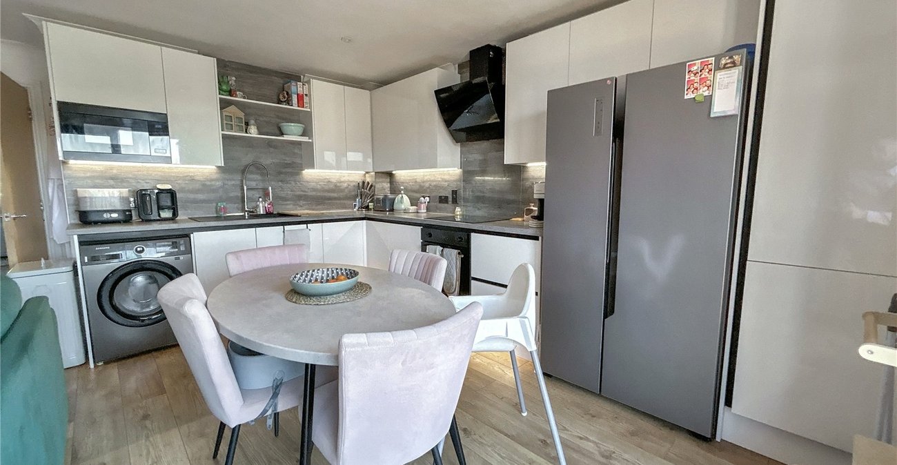 2 bedroom property for sale in Sidcup | Robinson Jackson