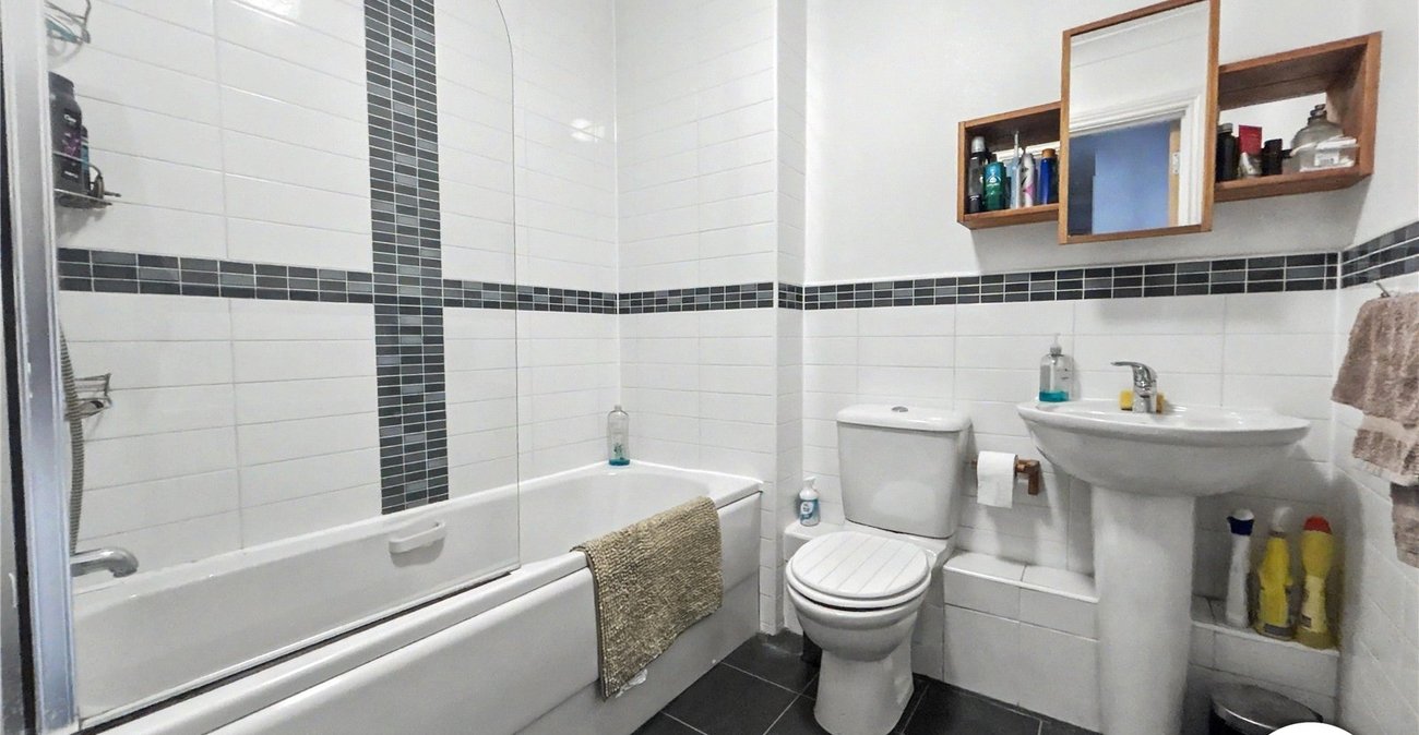 2 bedroom property for sale in Sidcup | Robinson Jackson
