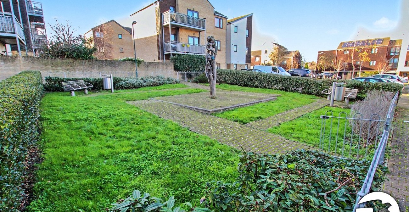 2 bedroom property for sale in Sidcup | Robinson Jackson
