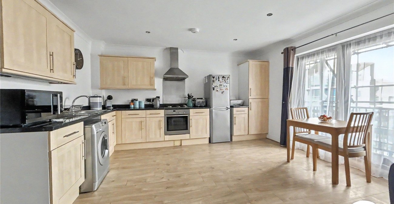 2 bedroom property for sale in Sidcup | Robinson Jackson