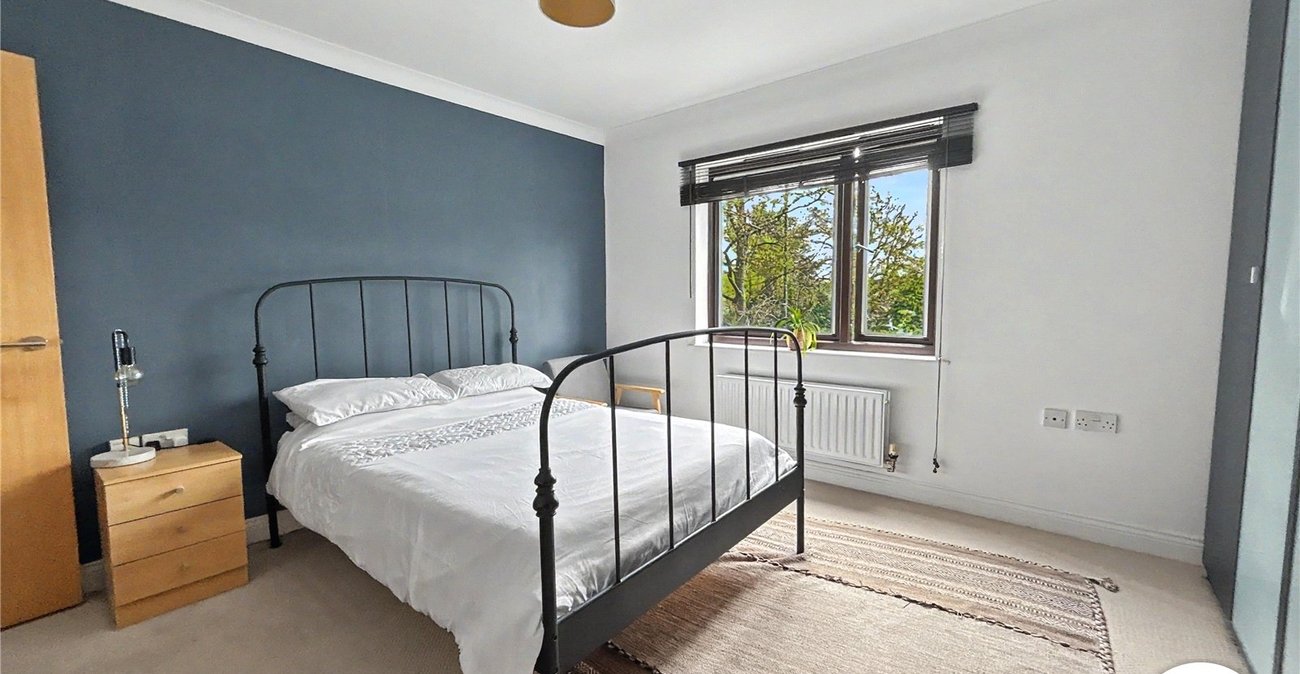 2 bedroom property for sale in Sidcup | Robinson Jackson