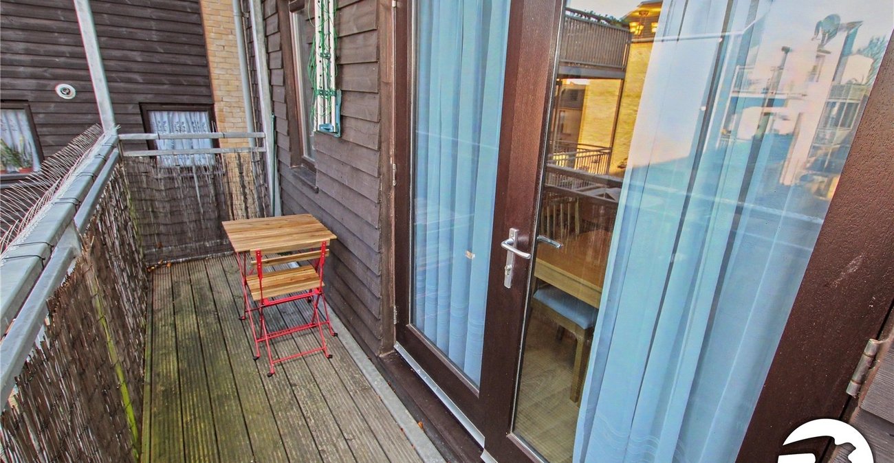 2 bedroom property for sale in Sidcup | Robinson Jackson