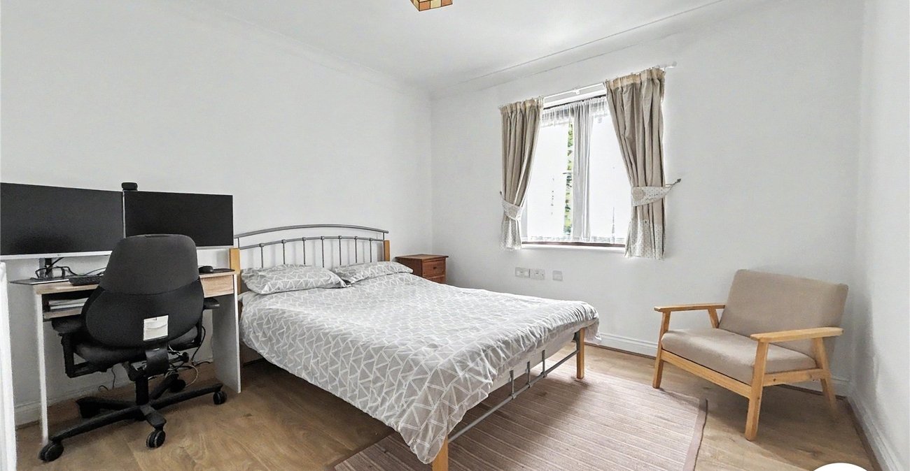 2 bedroom property for sale in Sidcup | Robinson Jackson
