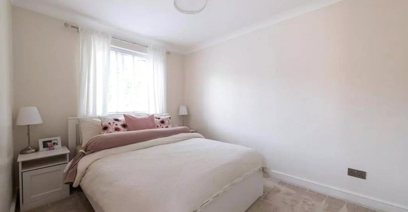 3 bedroom house for sale in Greenhithe | Robinson Jackson