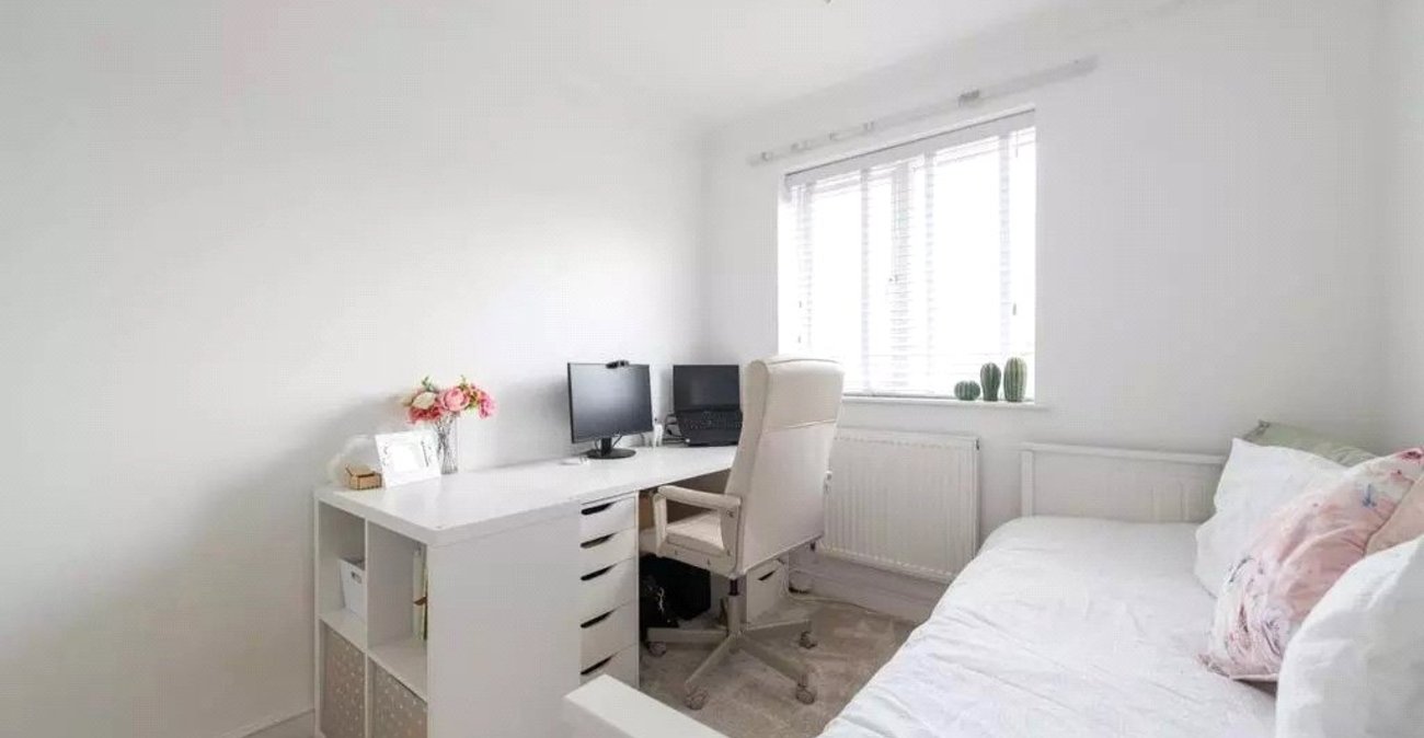 3 bedroom house for sale in Greenhithe | Robinson Jackson