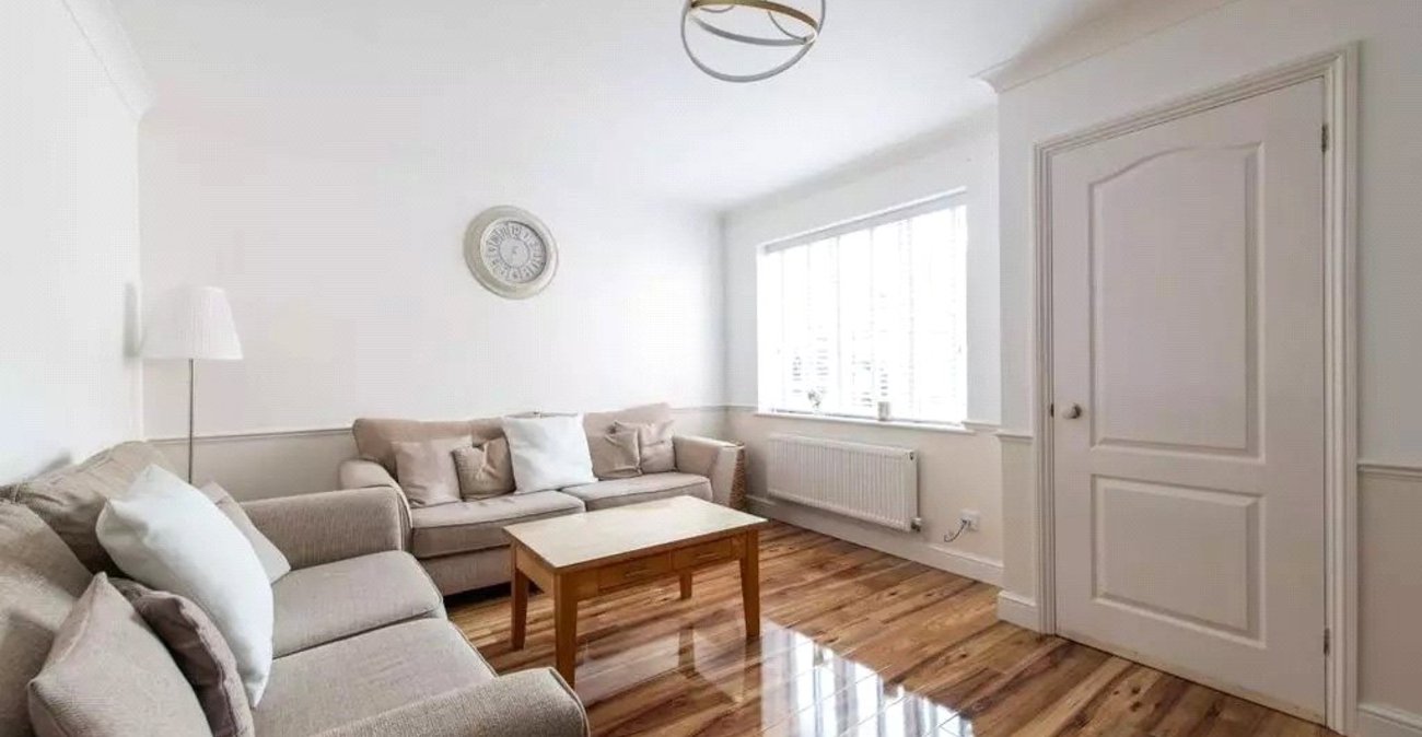 3 bedroom house for sale in Greenhithe | Robinson Jackson