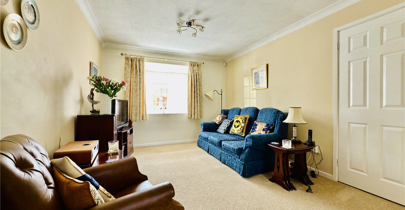 4 bedroom house for sale in Hextable | Robinson Jackson