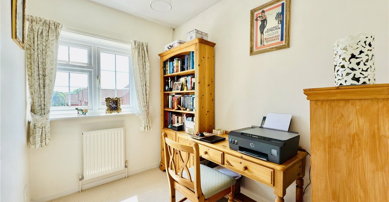 4 bedroom house for sale in Hextable | Robinson Jackson