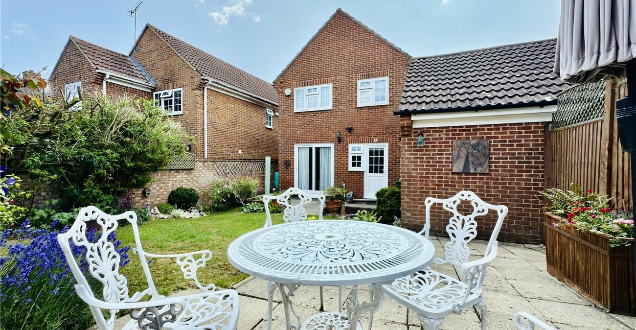 4 bedroom house for sale in Hextable | Robinson Jackson