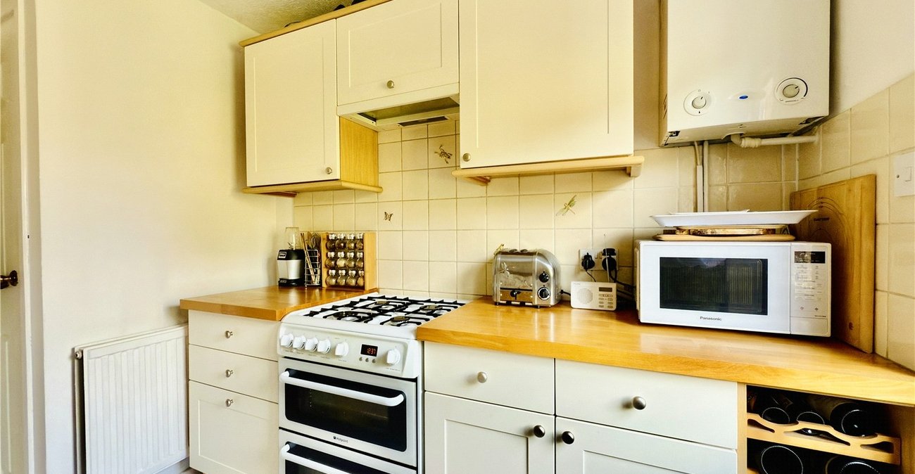 4 bedroom house for sale in Hextable | Robinson Jackson