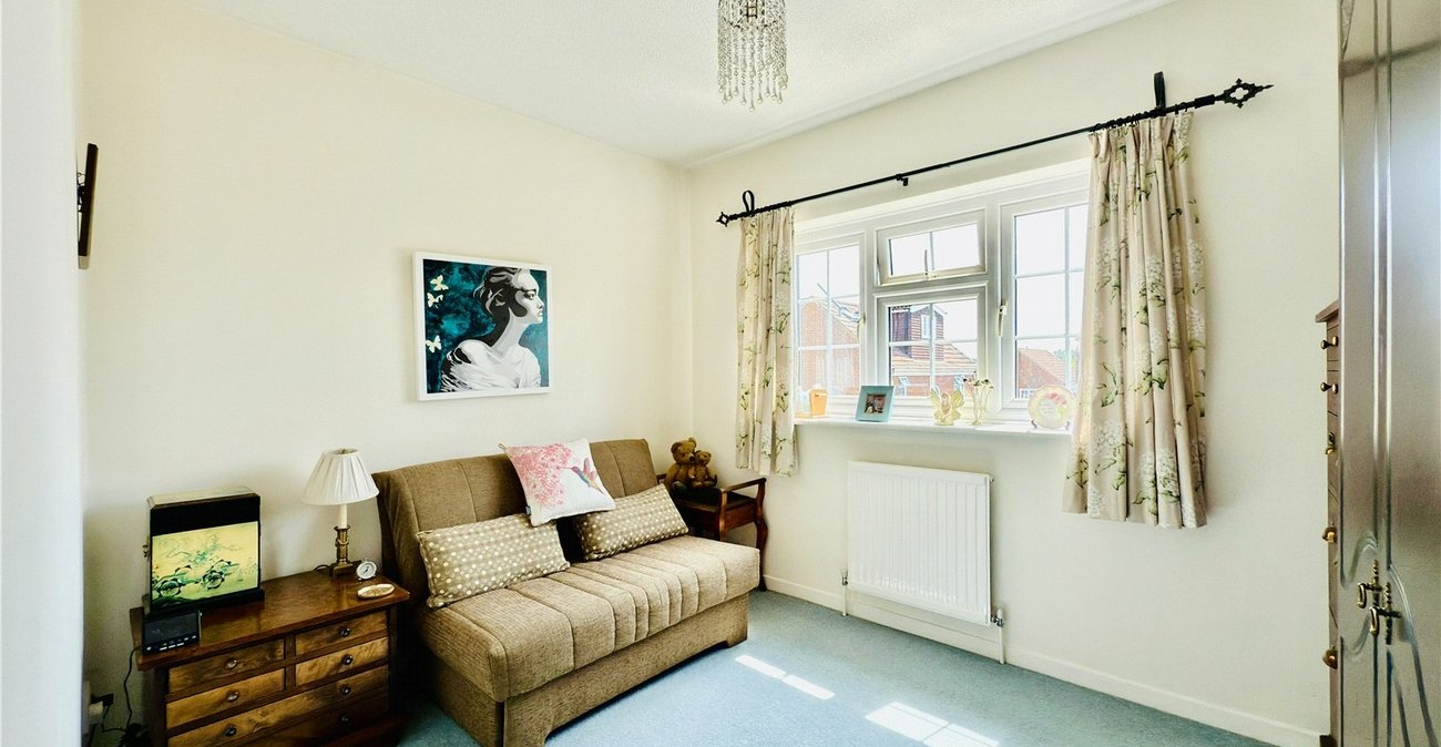 4 bedroom house for sale in Hextable | Robinson Jackson