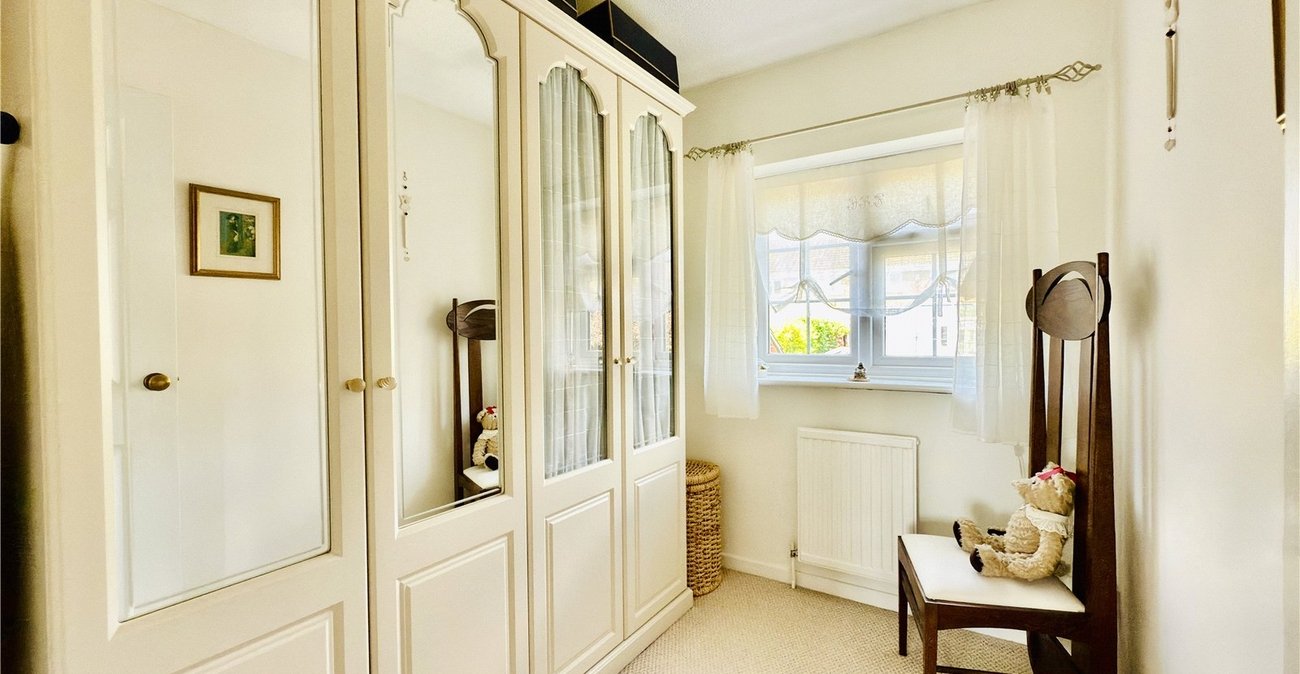 4 bedroom house for sale in Hextable | Robinson Jackson