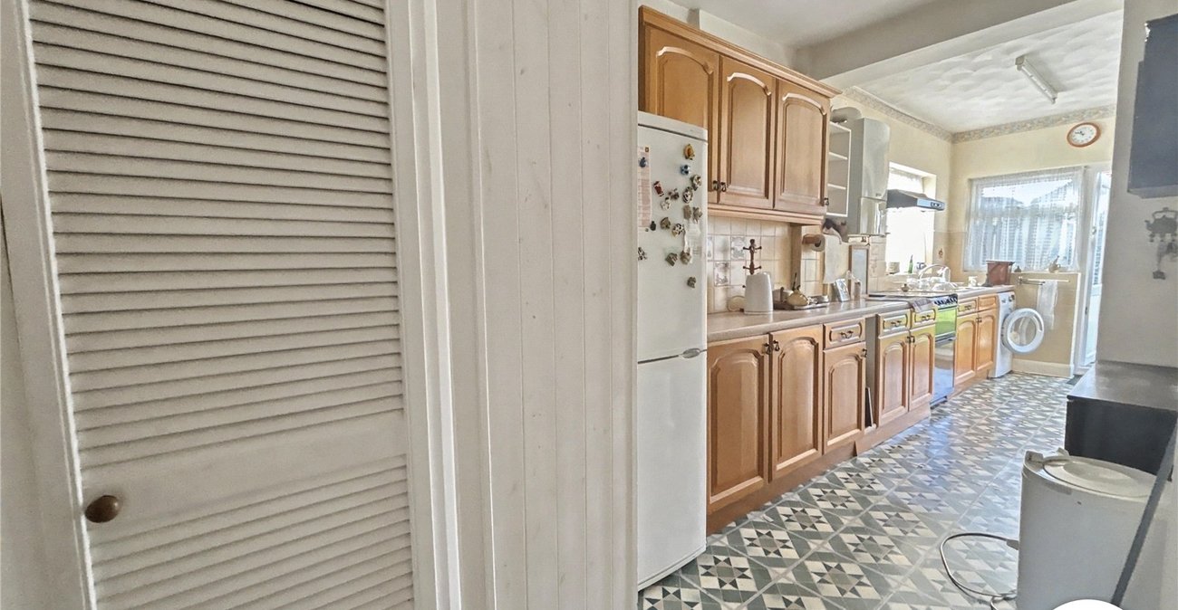 3 bedroom house for sale in Sidcup | Robinson Jackson