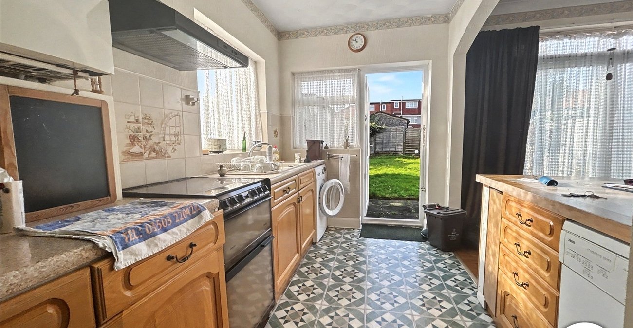 3 bedroom house for sale in Sidcup | Robinson Jackson