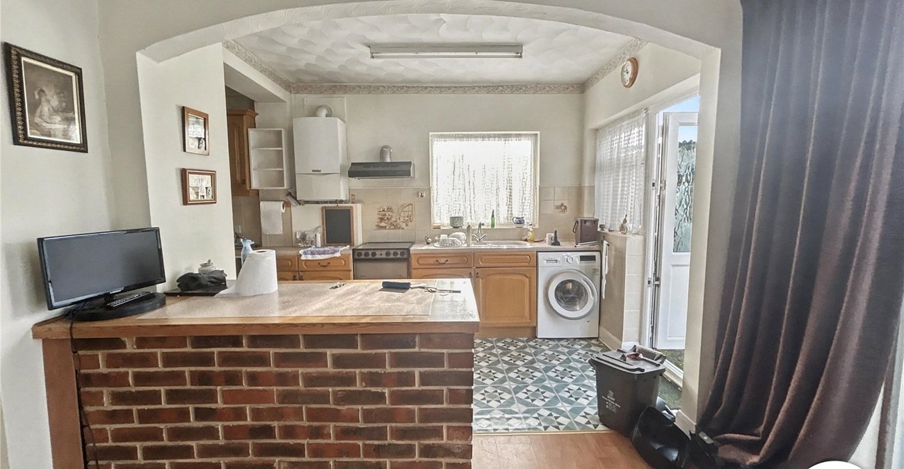 3 bedroom house for sale in Sidcup | Robinson Jackson