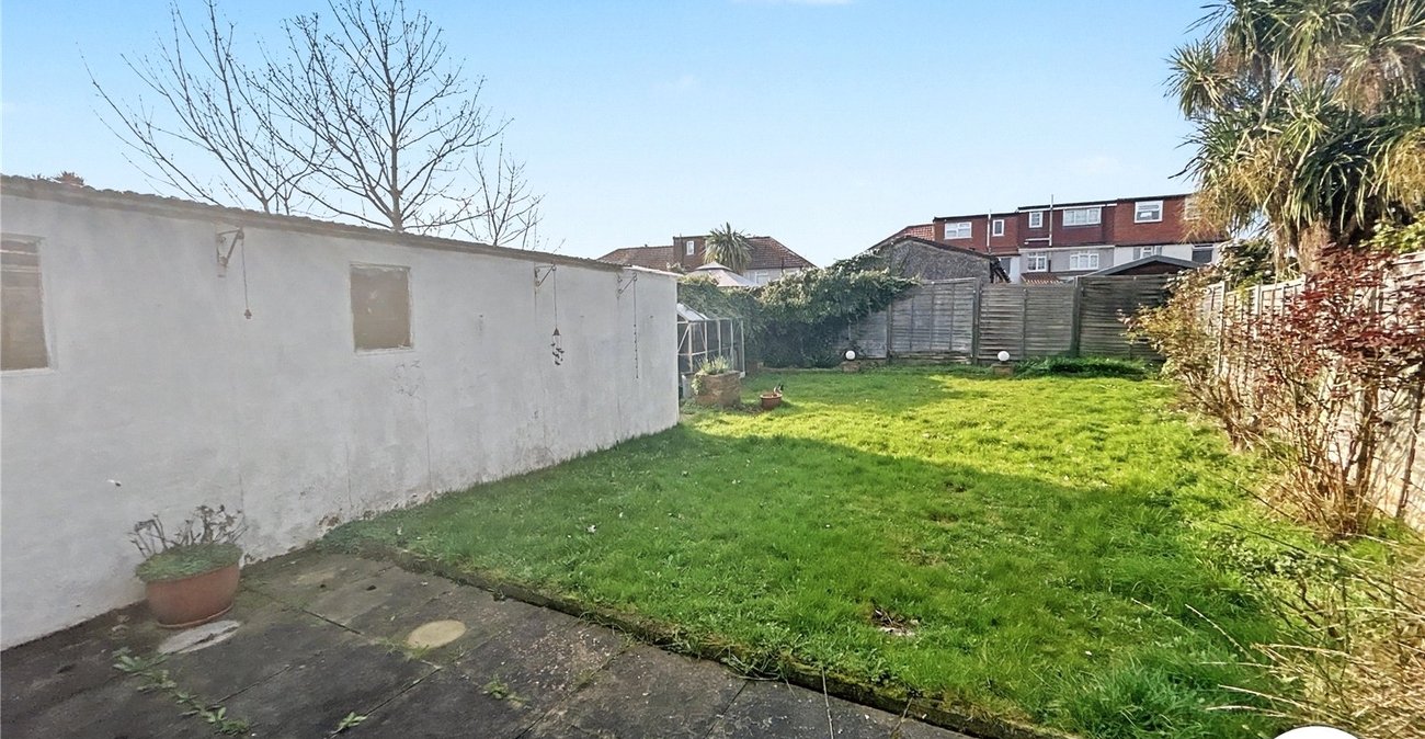 3 bedroom house for sale in Sidcup | Robinson Jackson