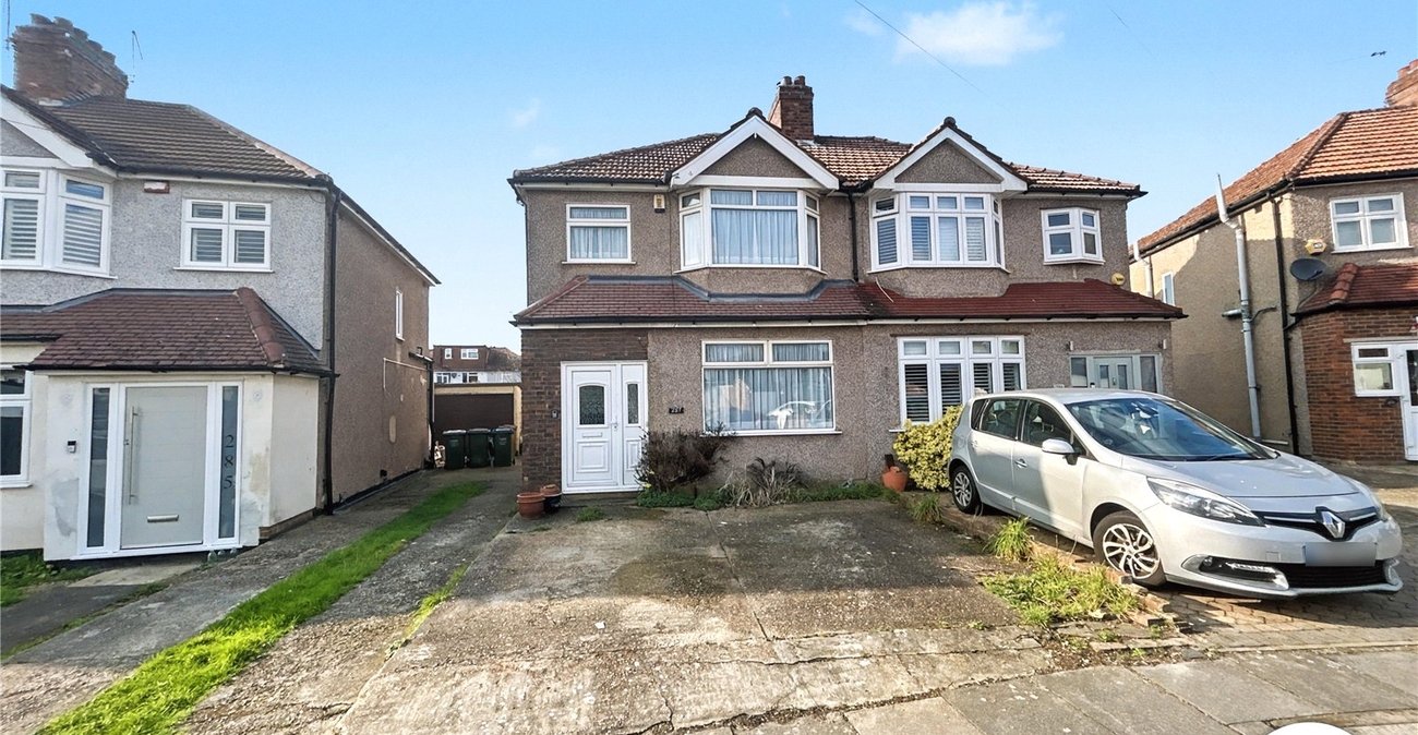 3 bedroom house for sale in Sidcup | Robinson Jackson