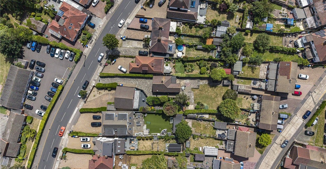 2 bedroom bungalow for sale in Sidcup | Robinson Jackson