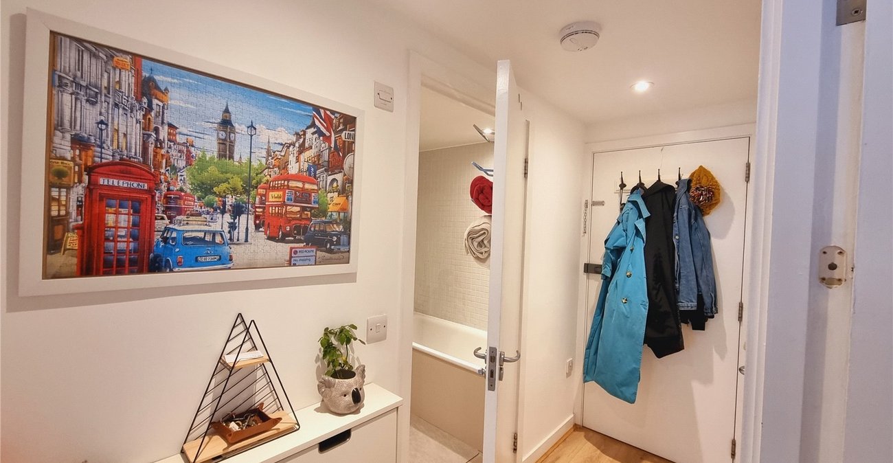 1 bedroom property for sale in London | Robinson Jackson