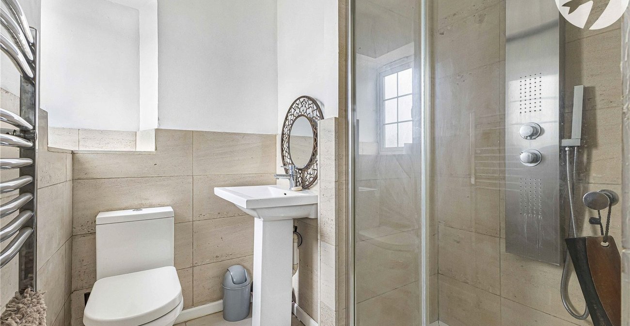 5 bedroom house for sale in Strood | Robinson Michael & Jackson