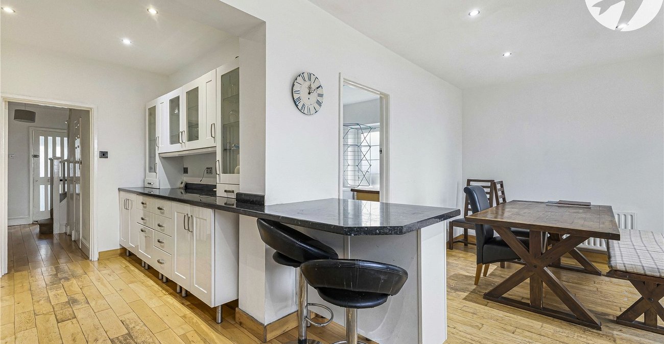 5 bedroom house for sale in Strood | Robinson Michael & Jackson