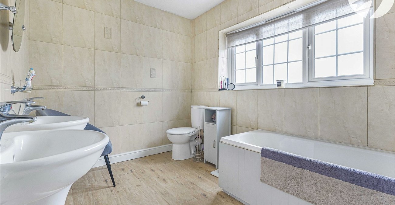 5 bedroom house for sale in Strood | Robinson Michael & Jackson