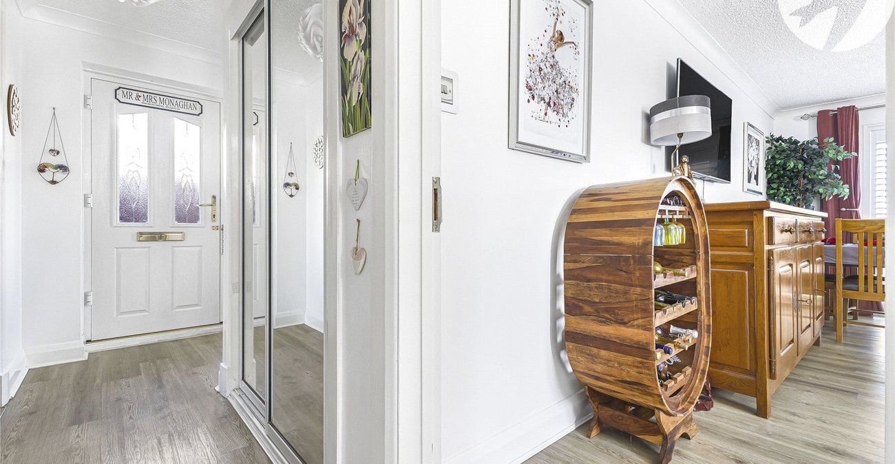 2 bedroom bungalow for sale in Strood | Robinson Michael & Jackson