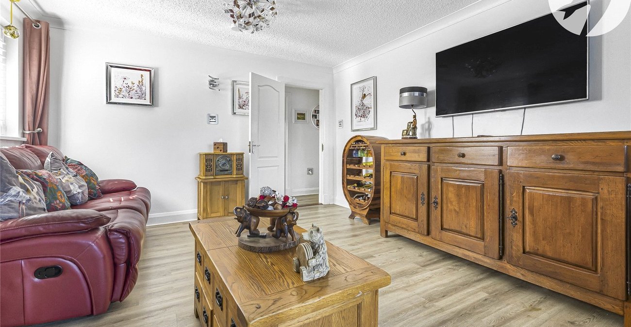 2 bedroom bungalow for sale in Strood | Robinson Michael & Jackson