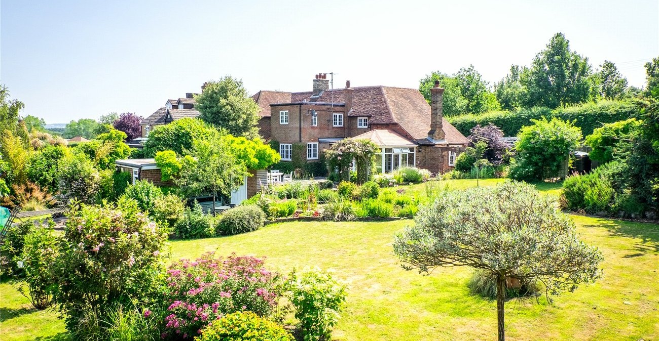 3 bedroom house for sale in East Farleigh | Robinson Michael & Jackson