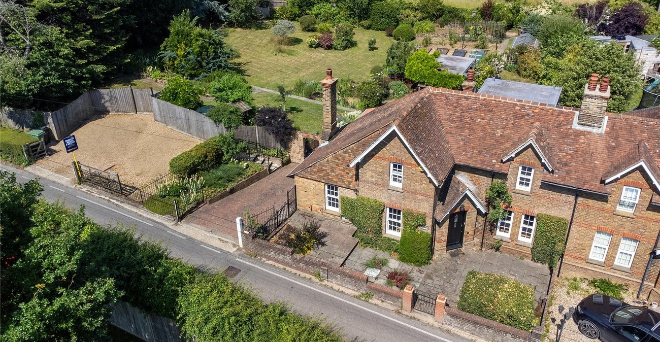 3 bedroom house for sale in East Farleigh | Robinson Michael & Jackson