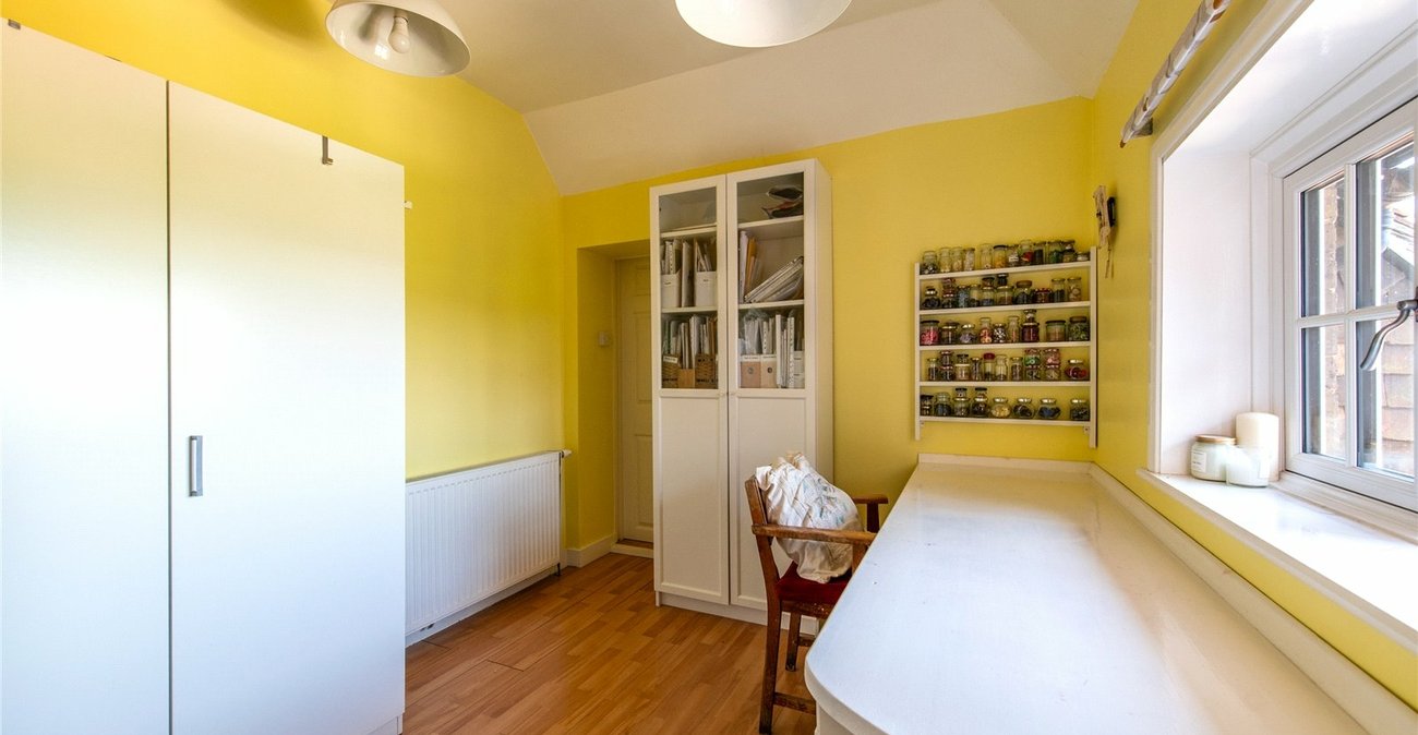 3 bedroom house for sale in East Farleigh | Robinson Michael & Jackson